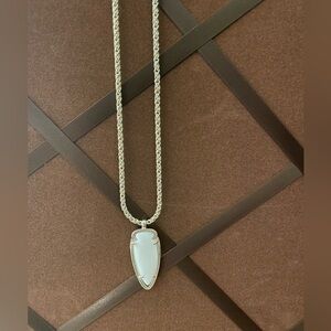 Kendra Scott Pendant Necklace